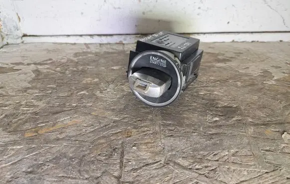 Volkswagen PASSAT B6 Ignition lock 3C0905843Q 3C0905843