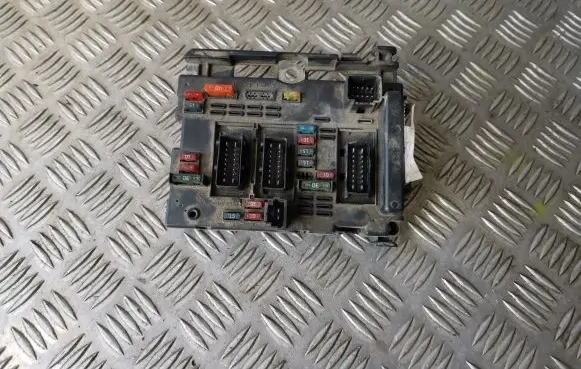 Peugeot 307 BSM Control unit 9650664080 BSMB3