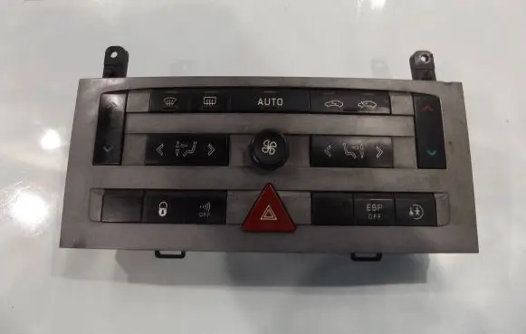 Peugeot 407 Climate control unit 96573322YW