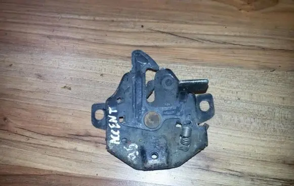 Hyundai Accent Engine bonnet/hood lock/catch