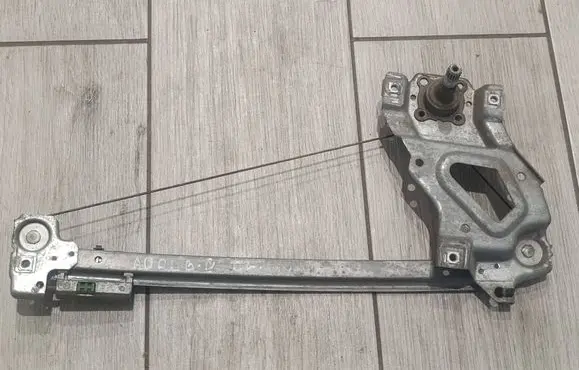Audi 80 90 S2 B4 Rear door manual window regulator 893839399