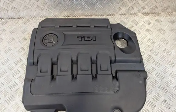 Skoda Superb B8 (3V) Engine cover (trim) 04L103925T