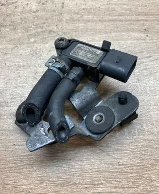 Volkswagen PASSAT B6 Exhaust gas pressure sensor 076906051A 20DPS09003