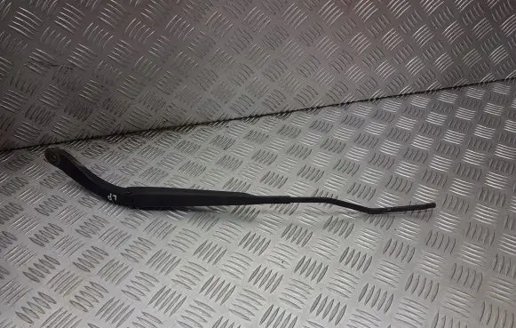 Renault Megane II Front wiper blade arm 8200417218