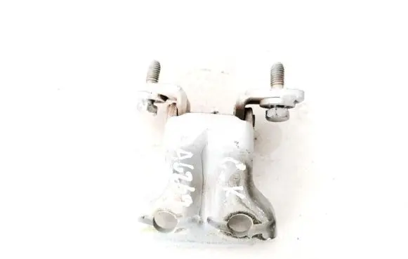 Mitsubishi Carisma Rear door lower hinge