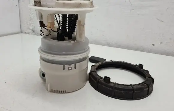 Peugeot 206+ In-tank fuel pump