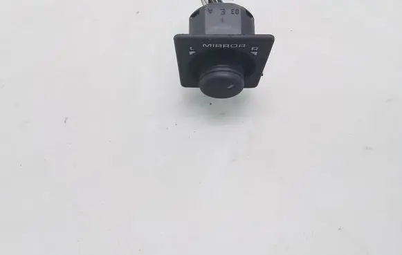 Land Rover Freelander Wing mirror switch 16099