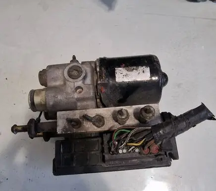 Volkswagen Polo III 6N 6N2 6NF ABS Pump 7m0907379