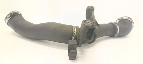 Audi Q3 8U Intercooler hose/pipe 5N0145762CE 5N0145770G