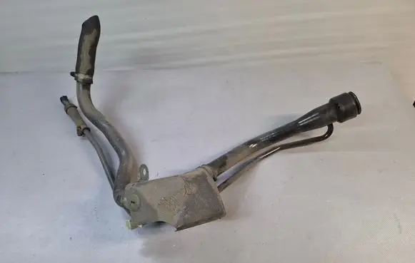 Toyota Auris E180 Fuel tank filler neck pipe 