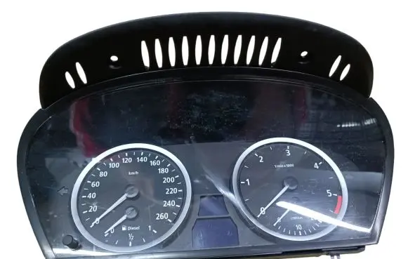 BMW 5 E60 E61 Speedometer (instrument cluster) 62116983153 072582
