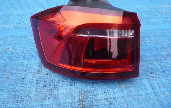 Volkswagen Golf Sportsvan Rear/tail lights