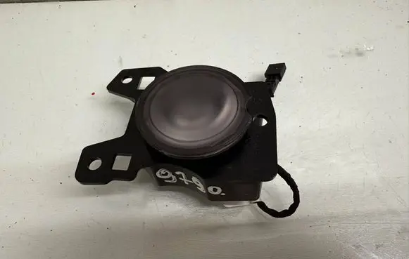 Tesla Model X Other devices 103664300C