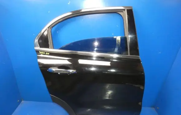 Fiat 500X Rear door 