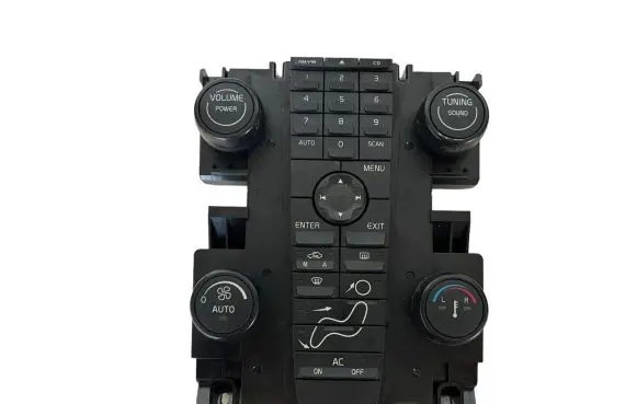 Volvo V50 Climate control unit 8697155 19206