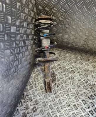 Toyota Previa (XR30, XR40) II Front shock absorber with coil spring
