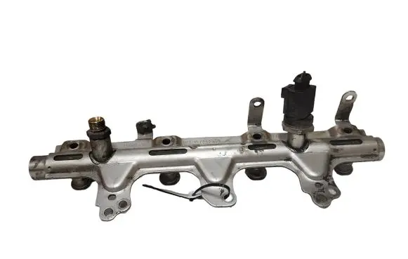 Audi A4 S4 B8 8K Fuel main line pipe 06J133317M 06J906051B