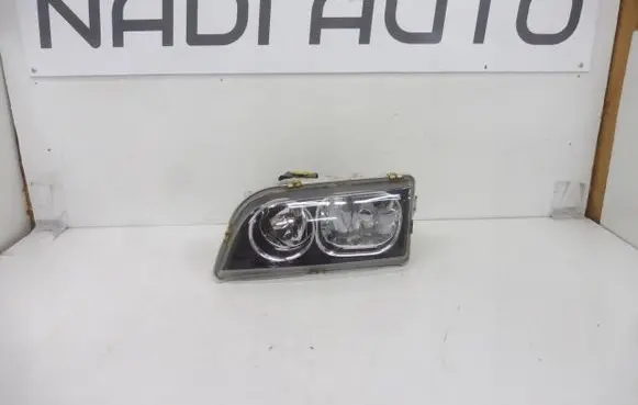 Volvo S40, V40 Headlight/headlamp 30899884