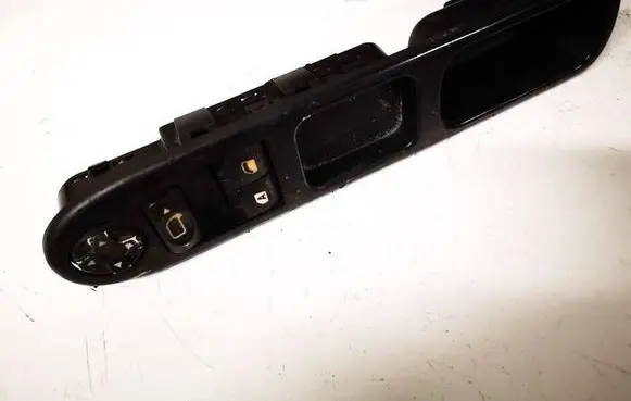 Peugeot 207 Electric window control switch 96548591XT 000522398