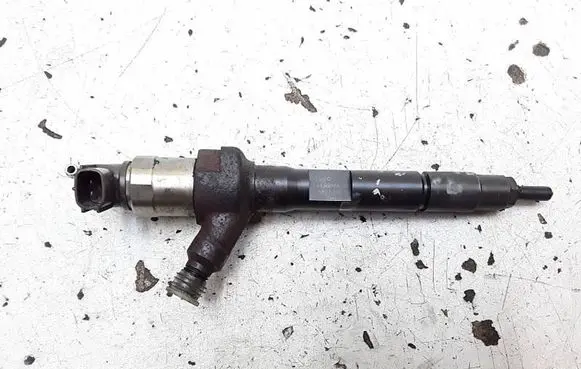 Mazda 6 Fuel injector R2AA13H50
