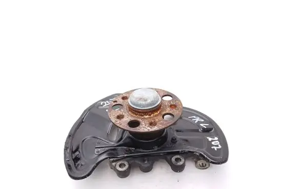 Mercedes-Benz E W212 Front wheel hub A2043320101