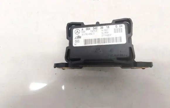 Mercedes-Benz S W221 ESP acceleration yaw rate sensor a0045423918 10.1701-0382.3