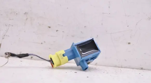 Audi Q3 8U Airbag deployment crash/impact sensor 5K0959351A