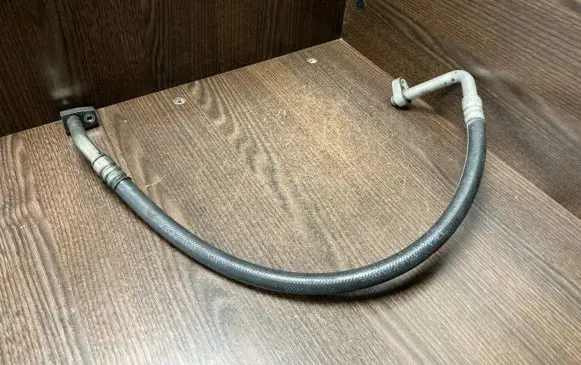Iveco Daily 4th gen Air conditioning (A/C) pipe/hose 5801323121