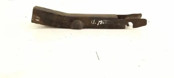 Mercedes-Benz R W251 Front bumper mounting bracket 2518801114 A2518801114