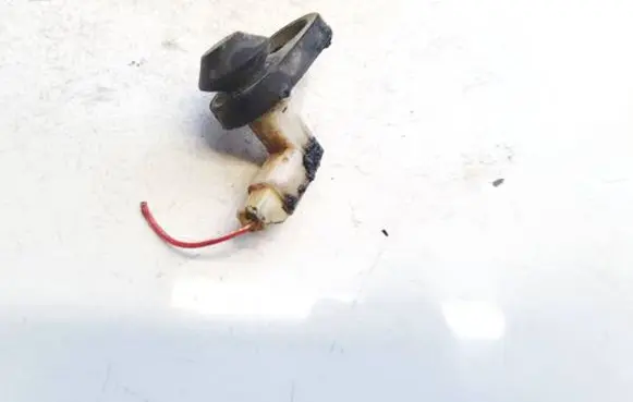 Toyota Avensis T220 Front door sensor 