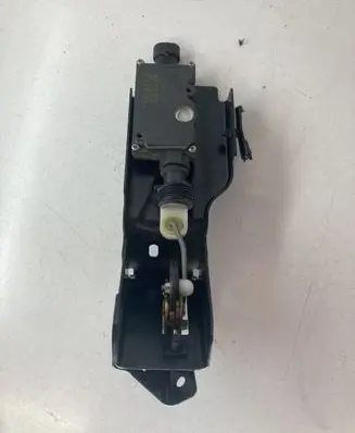 Citroen C5 Tailgate window lock/catch/latch A00177