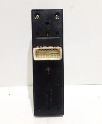 Hyundai Tucson JM Electric window control switch