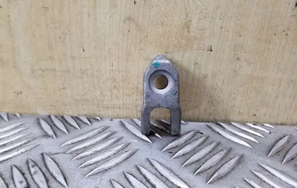Opel Antara Fuel Injector clamp holder