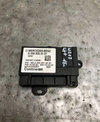 Mercedes-Benz E W212 Fuel injection pump control unit/module A0009003101