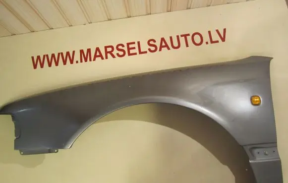 Audi A8 S8 D2 4D Fender 4D0821111A