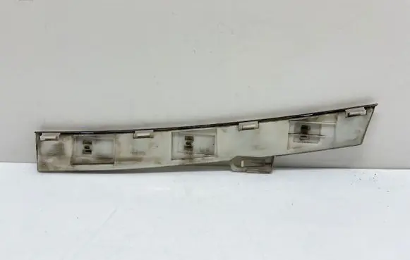 BMW 2 F22 F23 Sill supporting ledge 8051949