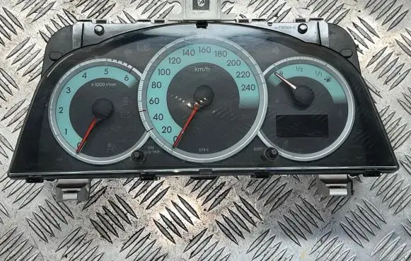 Toyota Corolla E140 E150 Speedometer (instrument cluster)