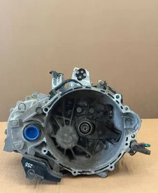 KIA Carens III Manual 6 speed gearbox U61R WGW6C WGW6