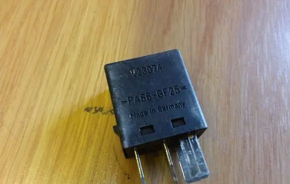 Volvo S40, V40 Other relay 198 MB953382