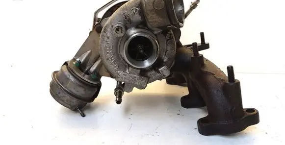 Volkswagen PASSAT B6 Turbo 03G253014N