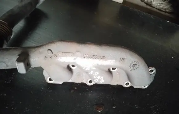 Jeep Grand Cherokee Exhaust manifold