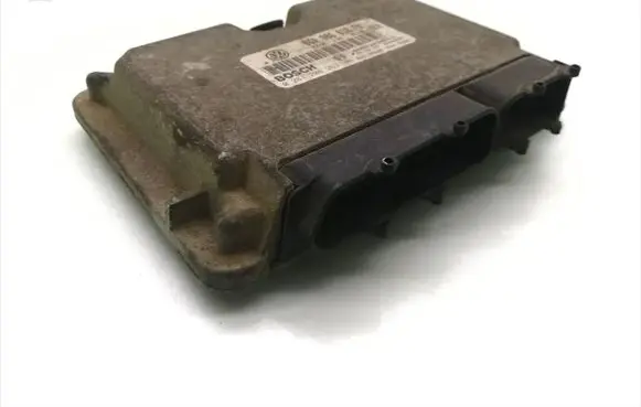 Volkswagen New Beetle Engine control unit/module 06A906018FM 0261206263 26SA6043
