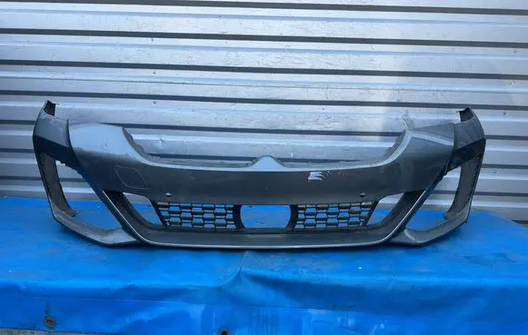 BMW 5 G30 G31 G38 Front bumper 8098644 72758411