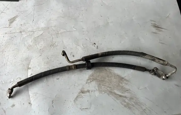 Mercedes-Benz C W203 Power steering hose/pipe/line 