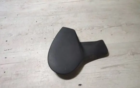 Volkswagen Touran III Seat trim 5TA881479