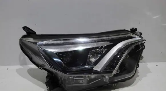 Toyota RAV 4 (XA40) Headlight/headlamp