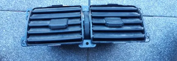 Hyundai Tucson JM Dash center air vent grill