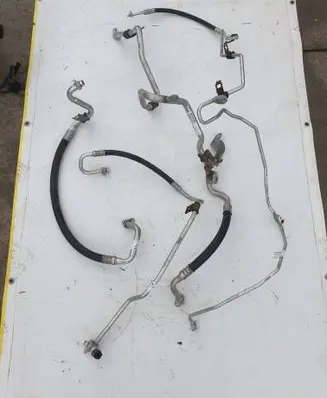 Air conditioning (A/C) pipe/hose