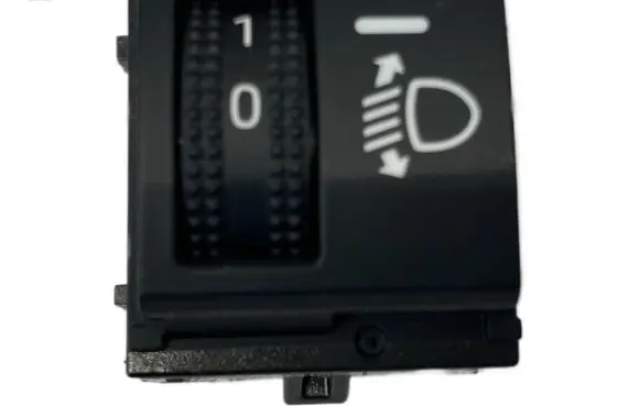 Toyota Yaris XP210 Headlight level height control switch