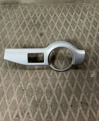 Skoda Octavia Mk2 (1Z) Dashboard glove box trim 1Z1858417
